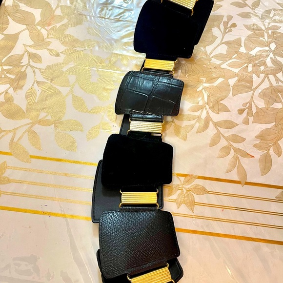 Wide Gladiator Belt Black Combination Leather With Gold Metal Sz 42” - Picture 4 of 6